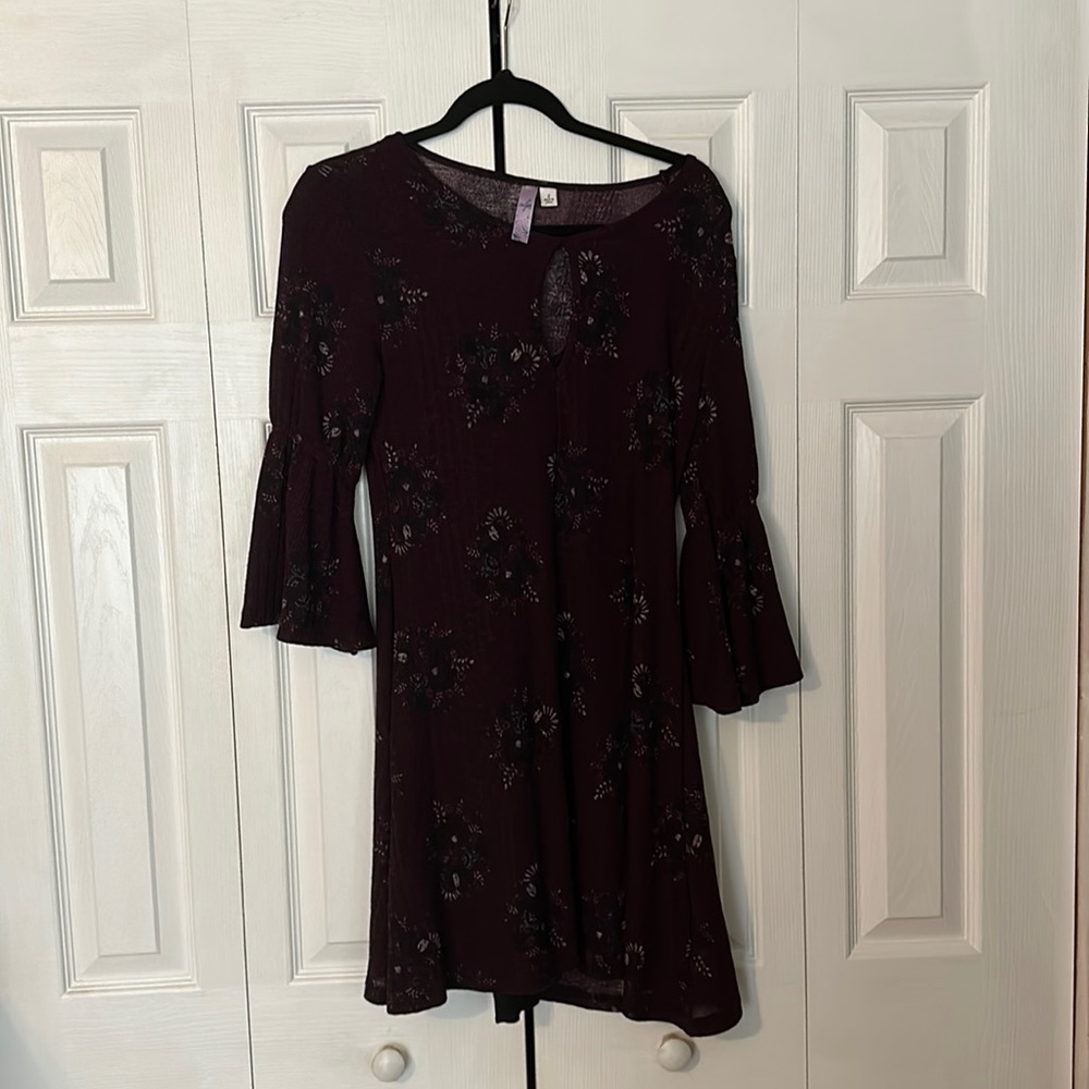Purple floral pattern 3/4 sleeve dress